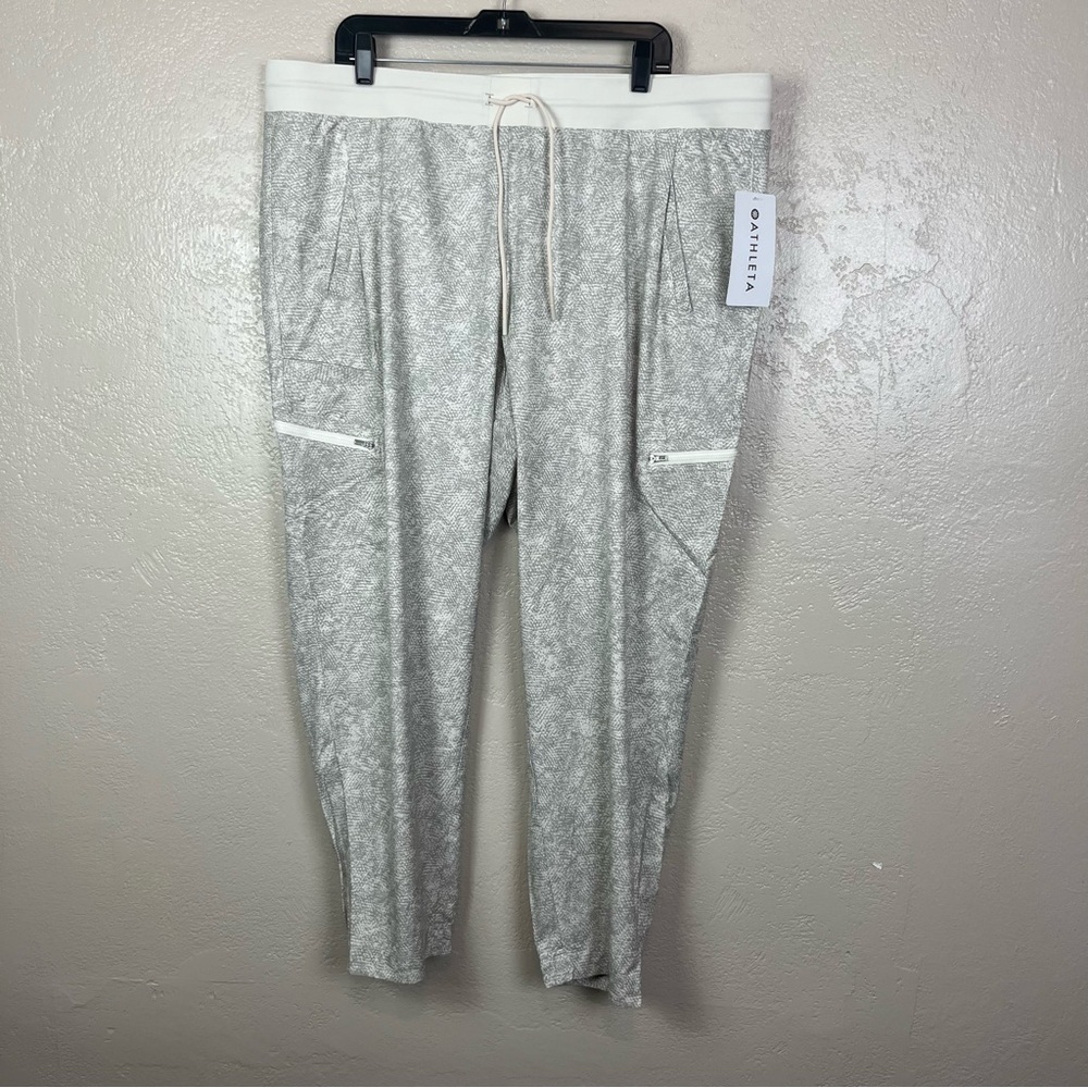 ATHLETA Venture Printed Jogger Pants‎ in Viper Gray Snake Size 22